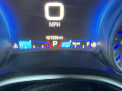 Used 2015 Chrysler 300 Limited image 33