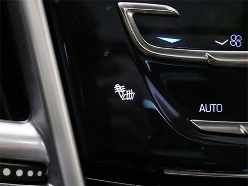 Used 2016 Cadillac SRX Luxury w/ Driver Awareness Package image 21