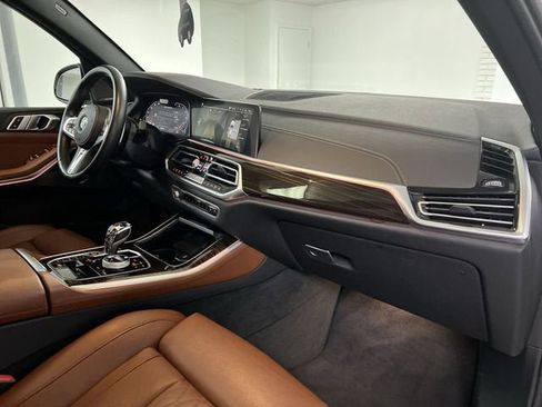 Used 2023 BMW X5 M50i w/ Executive Package image 30