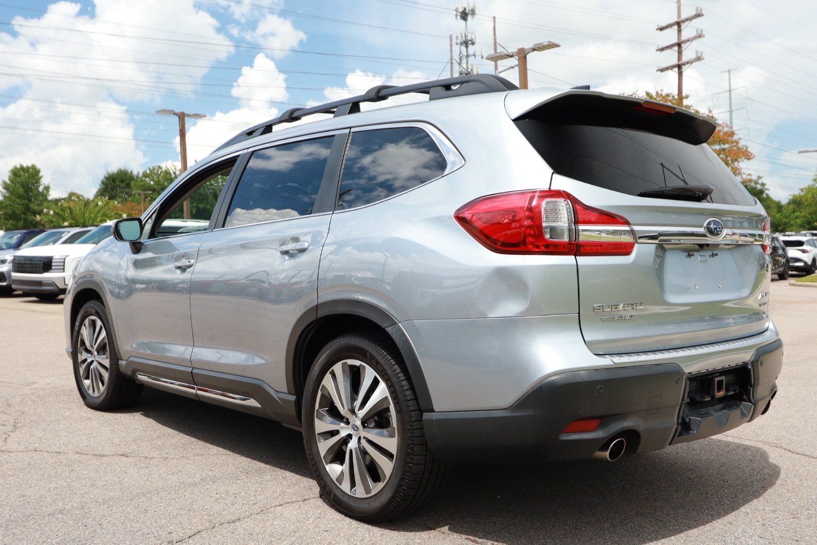 Used 2019 Subaru Ascent Limited AWD/4WD image 3