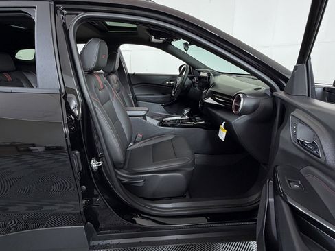 New 2026 Chevrolet Trax RS w/ Sunroof Package image 6