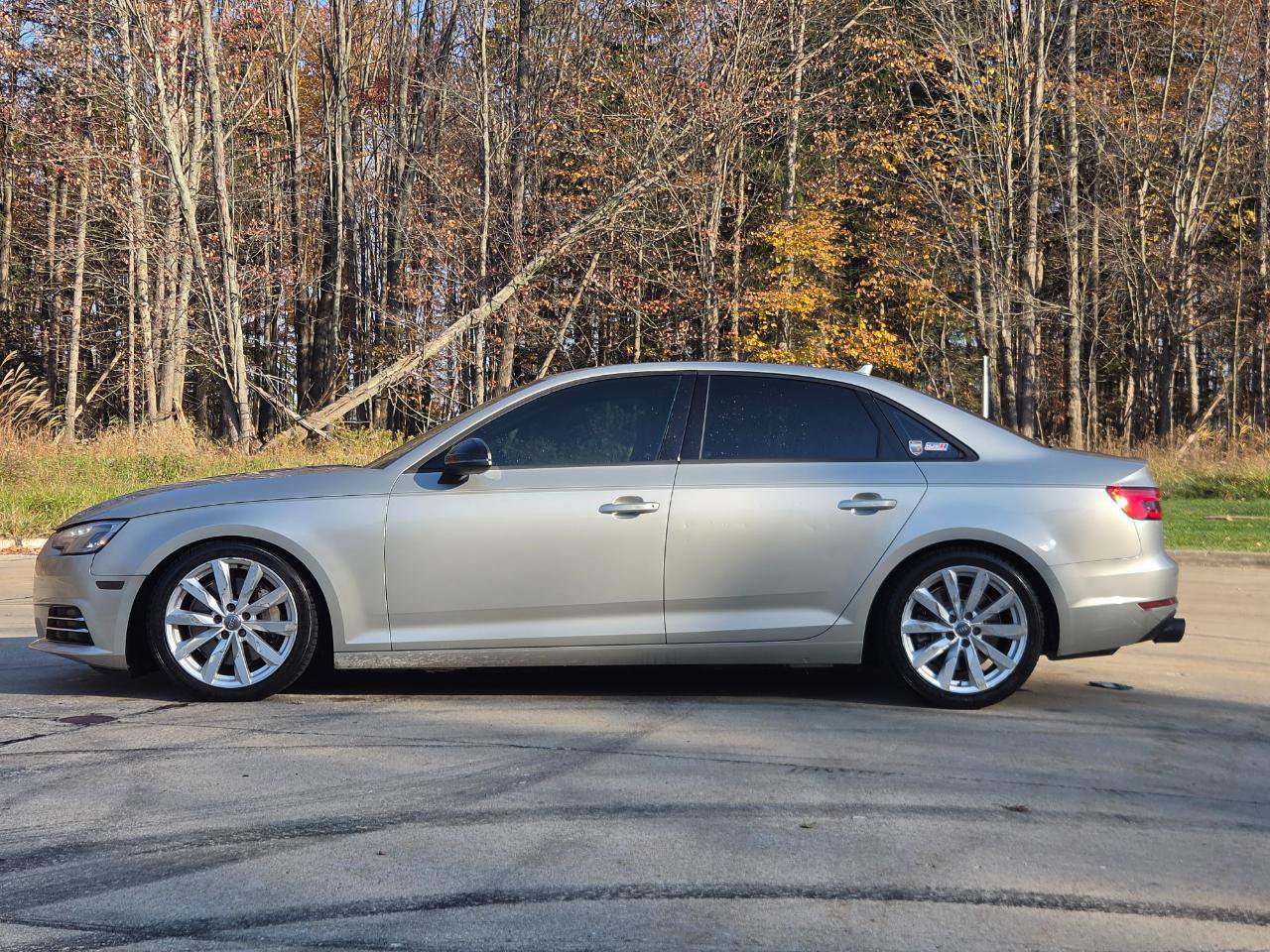 Used 2017 Audi A4 2.0T Premium w/ Convenience Package AWD/4WD image 2