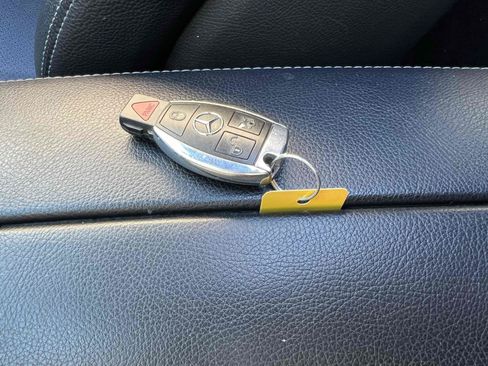 Used 2015 Mercedes-Benz C 300 4MATIC Sedan image 8