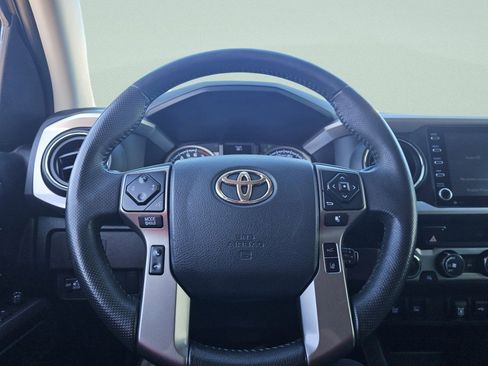 Used 2020 Toyota Tacoma SR5 image 29