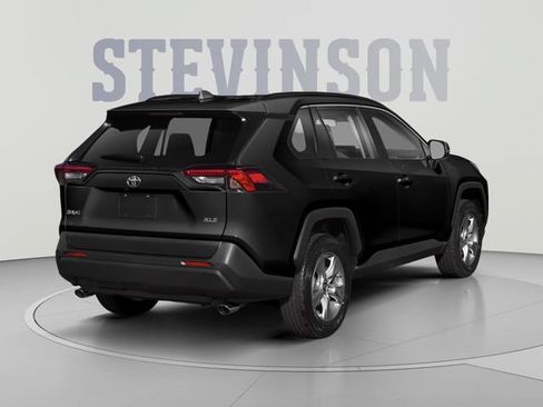 Used 2019 Toyota RAV4 XLE w/ Convenience Package AWD/4WD image 2