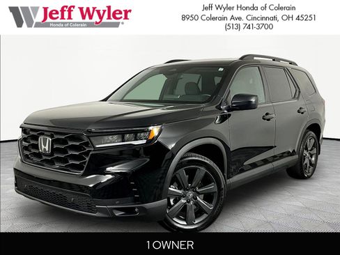 Certified 2025 Honda Pilot Sport image 1