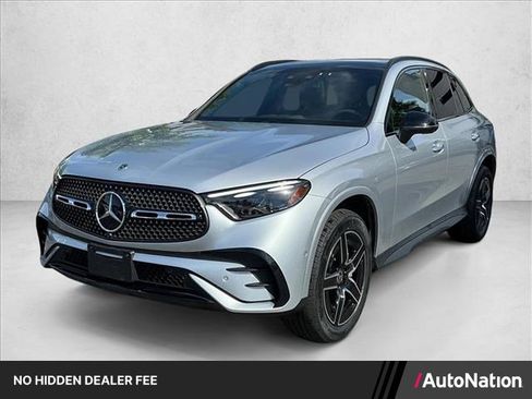 Used 2023 Mercedes-Benz GLC 300 4MATIC image 1
