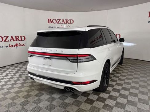 Certified 2023 Lincoln Aviator Reserve w/ Equipment Group 201A image 8