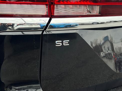 New 2026 Volkswagen Atlas SE image 6