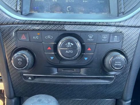 Used 2012 Chrysler 300 C Luxury Series w/ 19-Premium Speaker Group RWD image 30