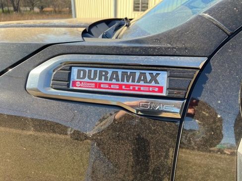 Used 2021 GMC Sierra 2500 AT4 w/ AT4 Premium Plus Package image 5