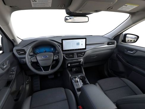 Used 2025 Ford Escape SE image 32