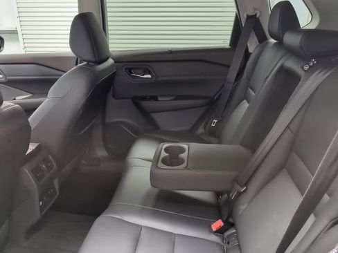 Used 2023 Nissan Rogue SL w/ SL Premium Package FWD image 25