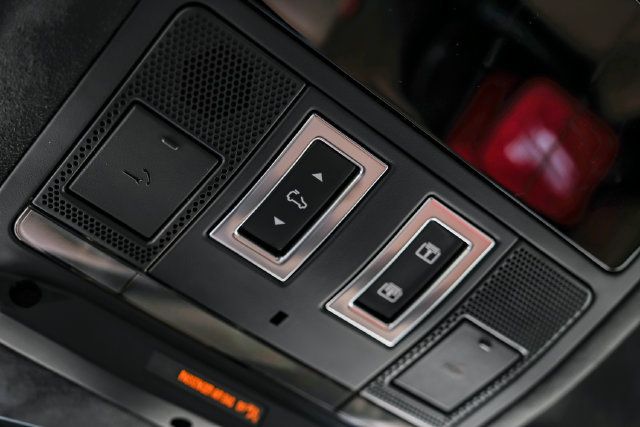 New 2026 Land Rover Defender 110 X AWD/4WD image 31