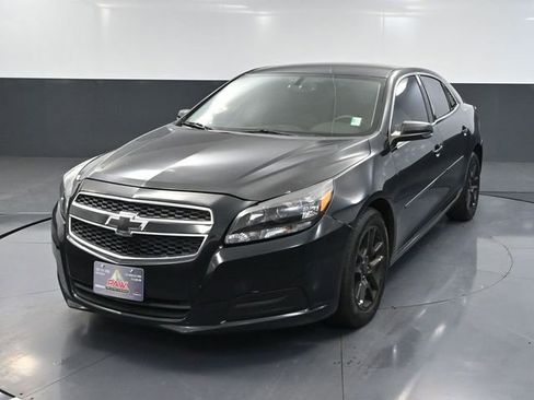 Used 2013 Chevrolet Malibu LT w/ Power Convenience Package image 11