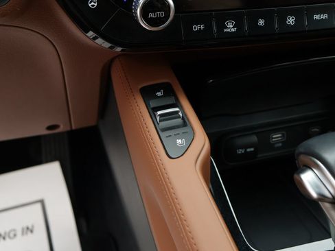 Certified 2024 Kia Telluride EX X-Line AWD/4WD image 40