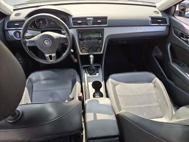 Used 2014 Volkswagen Passat 1.8T Wolfsburg Edition FWD image 11