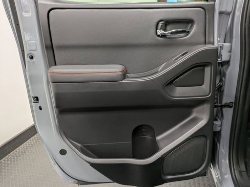 Used 2024 Nissan Frontier PRO-4X w/ Pro Premium Package image 22