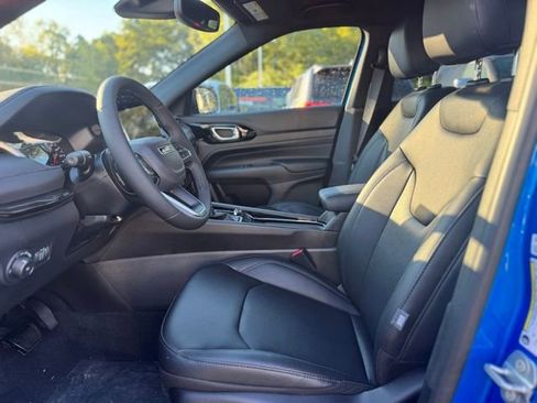 New 2026 Jeep Compass Limited image 16