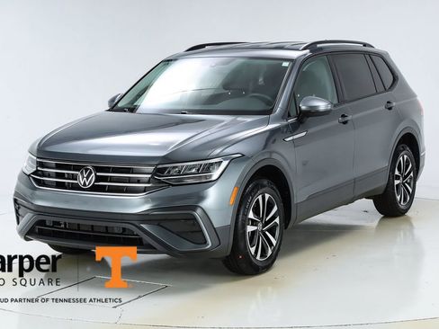 Used 2023 Volkswagen Tiguan S image 38