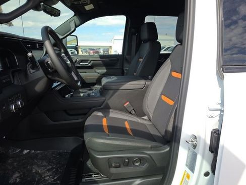 New 2026 GMC Sierra 2500 AT4 w/ Technology Package image 9