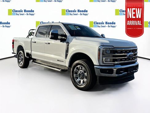 Used 2023 Ford F250 Lariat w/ Chrome Package image 1