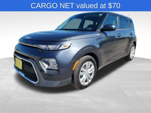 Used 2022 Kia Soul LX image 3