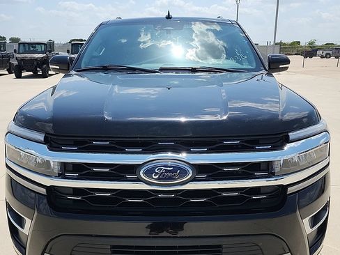 Used 2024 Ford Expedition Max Limited AWD/4WD image 7