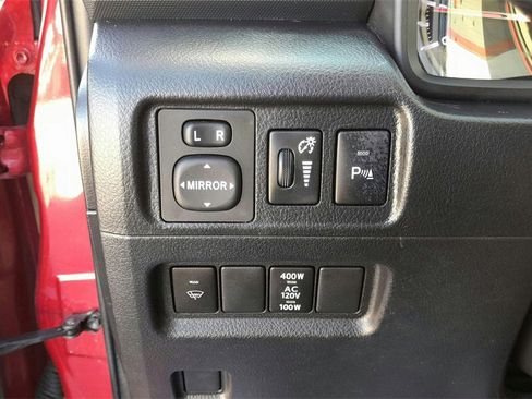 Used 2014 Toyota 4Runner Limited image 28