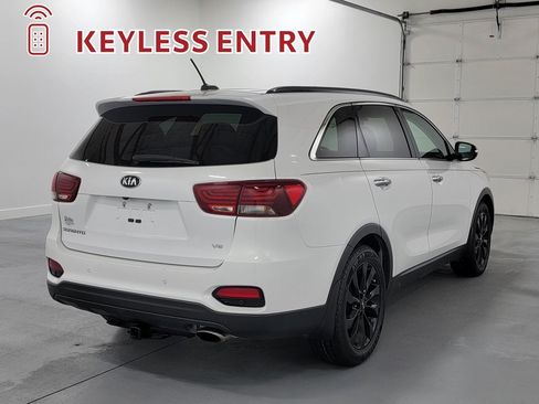 Used 2020 Kia Sorento S FWD image 9
