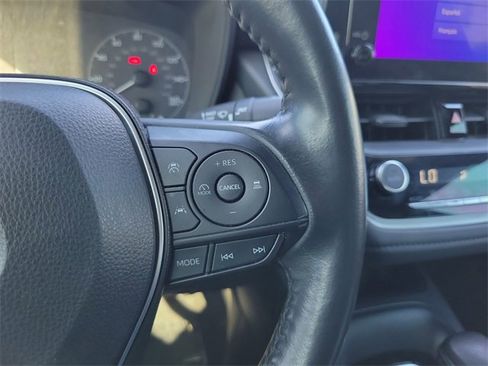 Used 2023 Toyota Corolla SE image 15