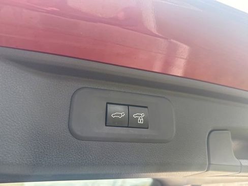 Used 2024 Toyota Grand Highlander AWD image 9