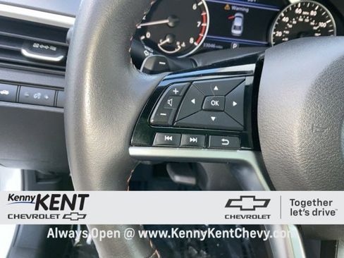 Used 2024 Nissan Altima 2.5 SR image 18