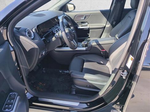 Used 2023 Mercedes-Benz GLA 250 image 30