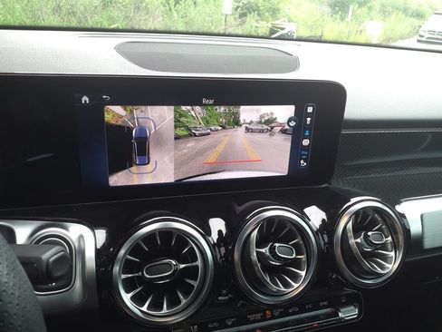 Certified 2024 Mercedes-Benz GLB 35 AMG 4MATIC image 32