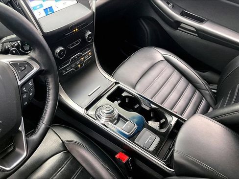 Used 2019 Ford Edge SEL w/ Equipment Group 201A AWD/4WD image 14