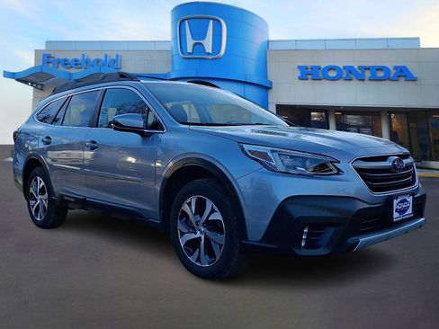 Used 2022 Subaru Outback Limited image 3