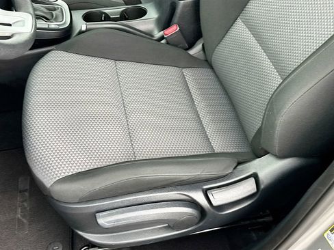 Used 2025 Kia Soul LX w/ LX Technology Package image 18