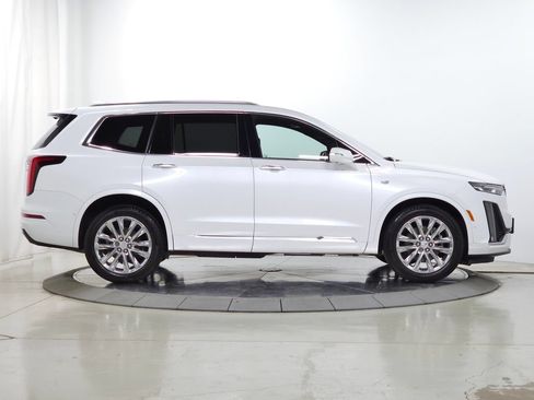 Certified 2023 Cadillac XT6 Premium Luxury w/ Technology Package AWD/4WD image 9