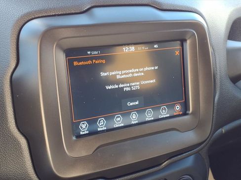 Used 2021 Jeep Renegade Latitude image 6