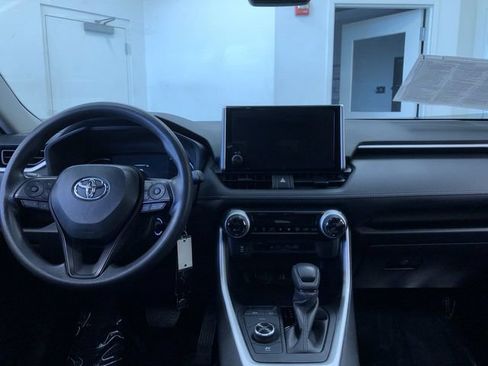Certified 2025 Toyota RAV4 LE AWD/4WD image 17