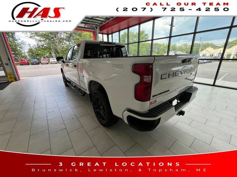 Used 2024 Chevrolet Silverado 1500 Custom w/ LPO, Dark Essentials Package AWD/4WD image 5