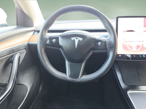 Used 2022 Tesla Model 3 Long Range AWD/4WD image 11