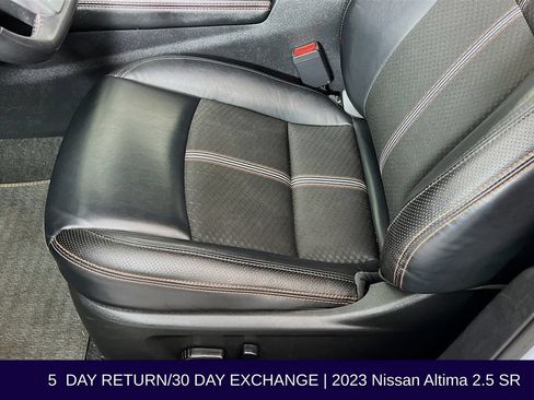 Used 2023 Nissan Altima 2.5 SR FWD image 23