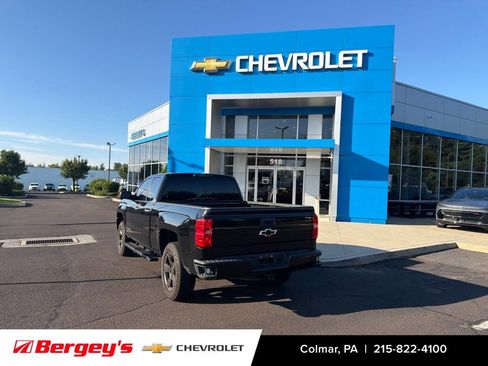 Used 2019 Chevrolet Silverado 1500 Custom w/ LPO, Essentials Package AWD/4WD image 5