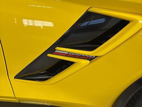 Used 2017 Chevrolet Corvette Grand Sport image 9