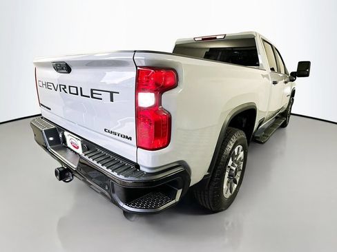 Used 2024 Chevrolet Silverado 2500 Custom w/ Custom Value Package AWD/4WD image 5