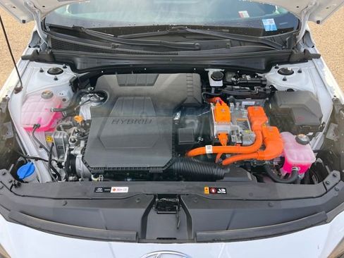 Used 2021 Hyundai Elantra Blue image 28