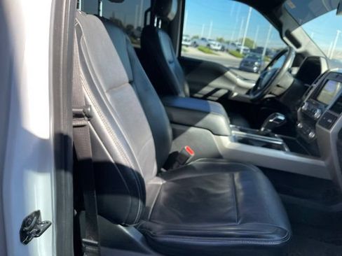 Used 2017 Ford F150 Lariat w/ Equipment Group 501A Mid AWD/4WD image 17