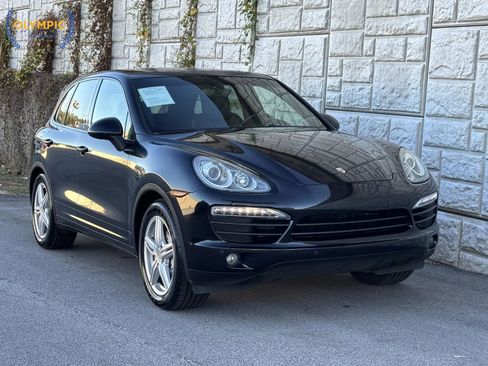 Used 2012 Porsche Cayenne S w/ Premium Pkg Plus image 3
